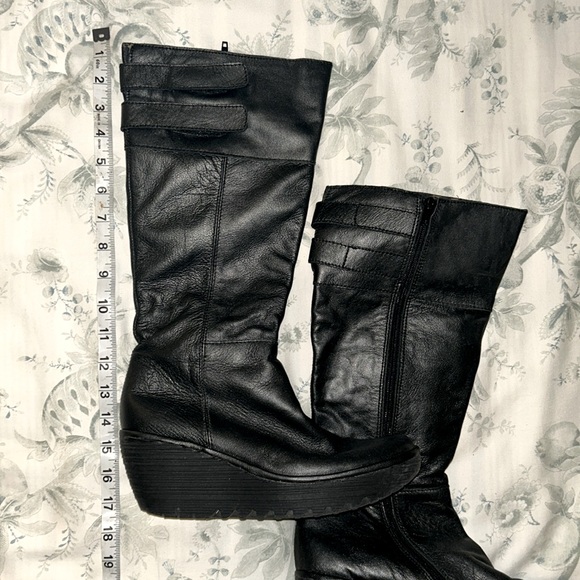 Fly London tall boots, size 39 - Picture 4 of 10